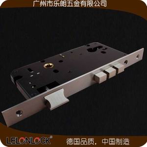 三杆锁体防盗性强吗？