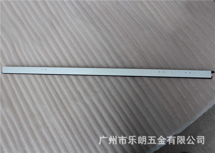 快猫在线免费观看快猫成人网站RDA-31 门底防尘器