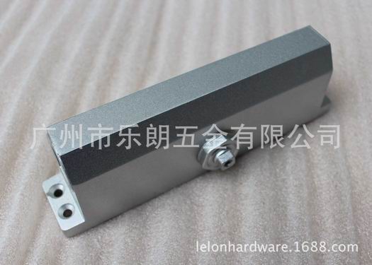 90度定位闭门器哪家好？